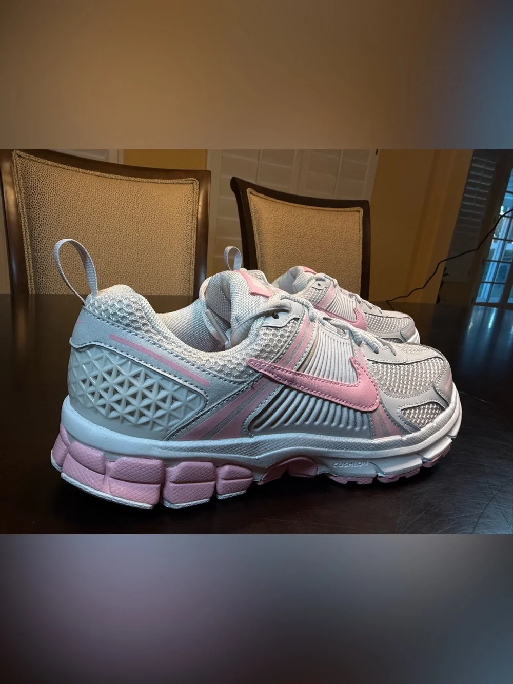 New Nike Vomero 5 Pink Sneakers Shoes Size US 6.5Y